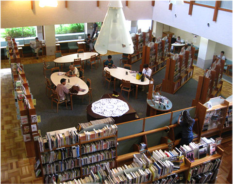 南相馬市中央図書館
